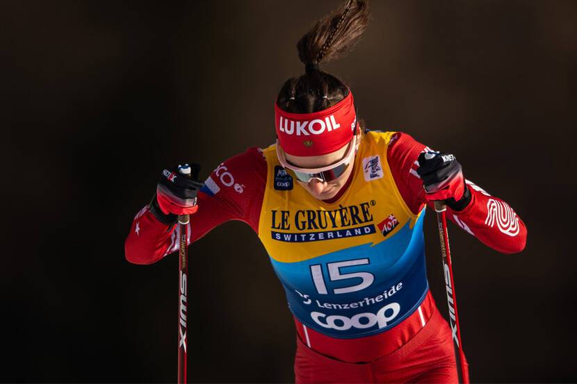Лыжница Непряева одержала победу в масс-старте на чемпионате России