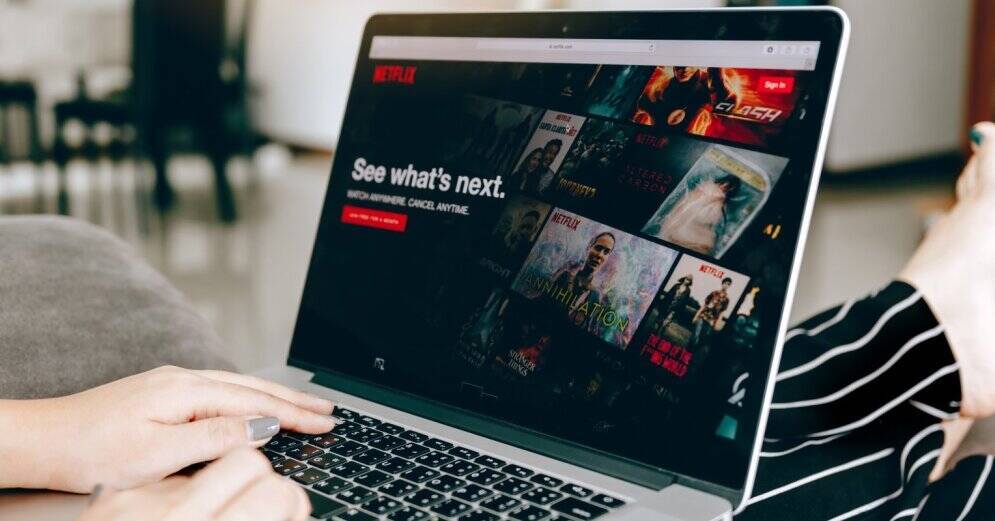 Netflix впервые за 10 лет теряет подписчиков. Причина — уход из России и повышение цен