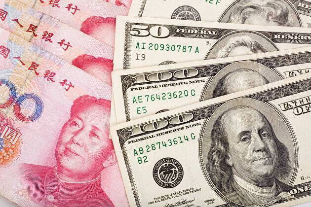 Экономист Аглиетта: украинский кризис ускорит потерю долларом гегемонии и укрепит позиции юаня
