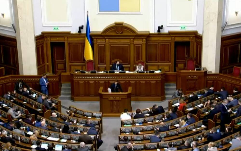 Военное положение в Украине: Верховная Рада проголосовала новый законопроект, детали