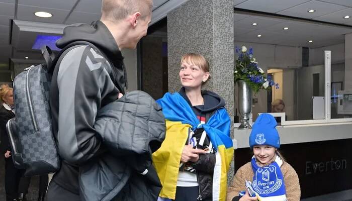Миколенко встретился с семьей украинских беженцев