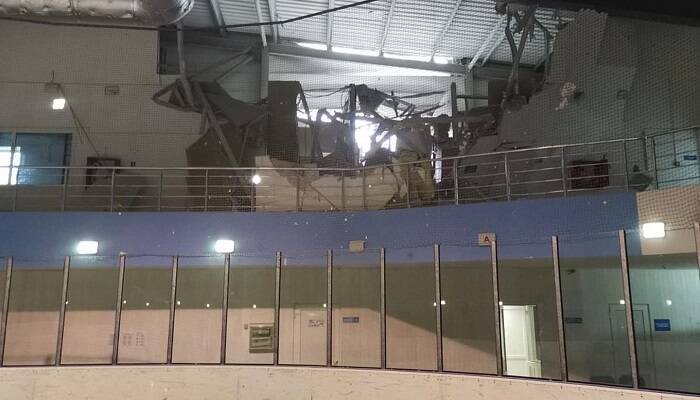 Российский снаряд разрушил ледовый комплекс в Харькове