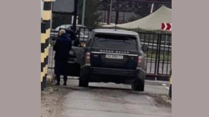 Суркиса задержали на границе: вез 13 пар часов