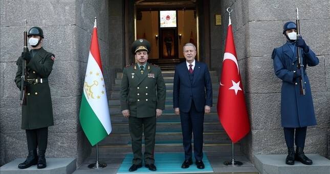 Анкара и Душанбе нацелены на развитие военного сотрудничества