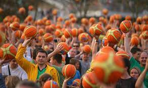 В Каунасе – празднование столетия литовского баскетбола, открытие скульптуры Нейсмиту