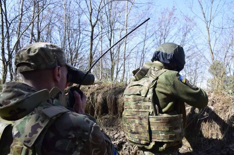 Войска РФ снова обстреляли пограничников на Черниговщине