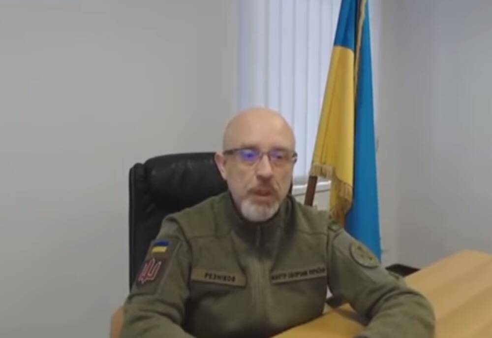 "Завтра будут новые пасочки…": министр обороны Резников заинтриговал "подарками" для ВСУ – будут лупить врага нещадно