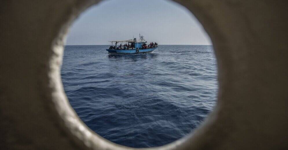 Судно с мигрантами затонуло у берегов Ливана