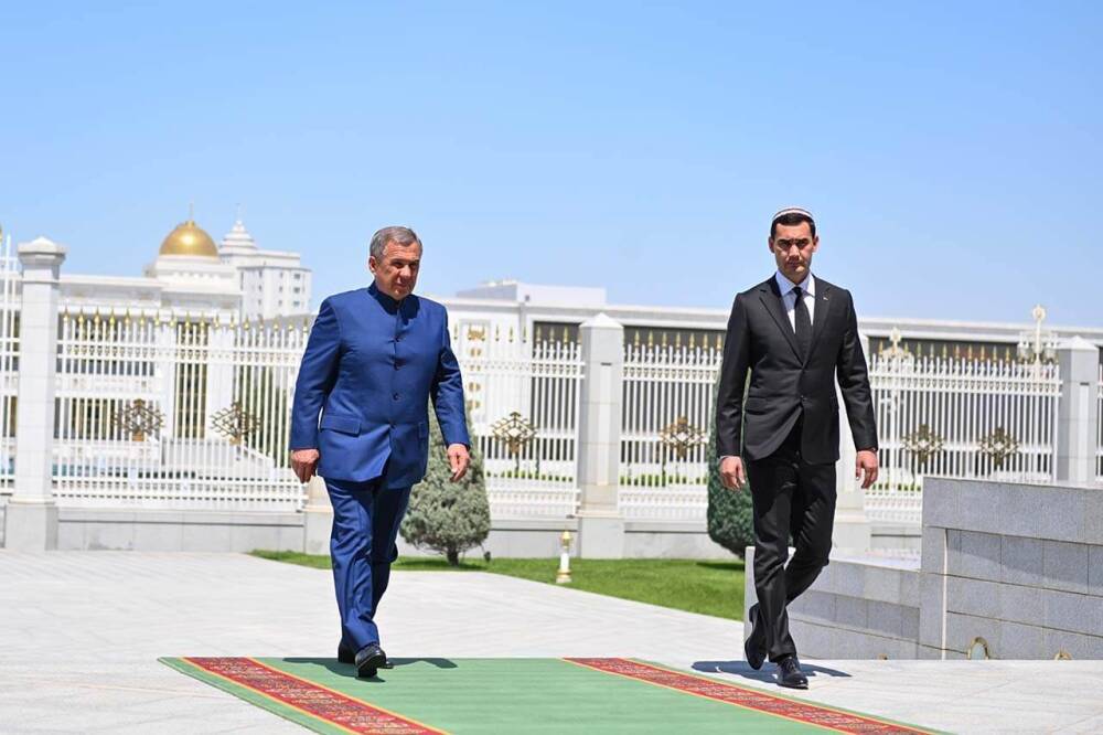 В Туркменистан с рабочим визитом прибыл президент Татарстана