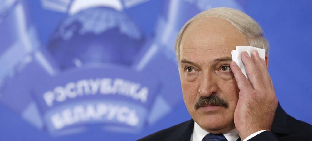 Лукашенко активно ведет сепаратные переговоры с Западом, - Арестович