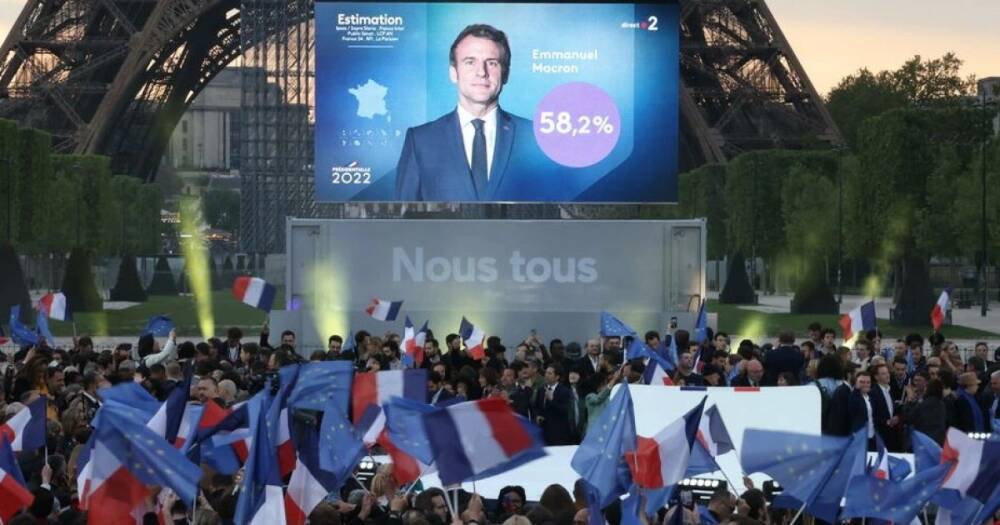 Макрон побеждает на выборах президента Франции, – экзит-поллы