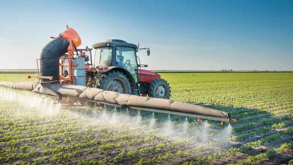 Россельхознадзор пошел к фермерам с разъяснениями о пестицидах