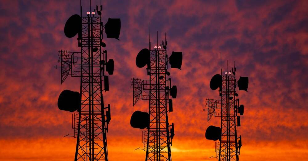 Санкции ударили по башням: Россию ждут большие проблемы с мобильной связью и 5G