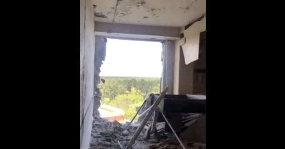 Хотели добить раненых. ВС РФ целенаправленно обстреляли больницу под Луганском (видео)
