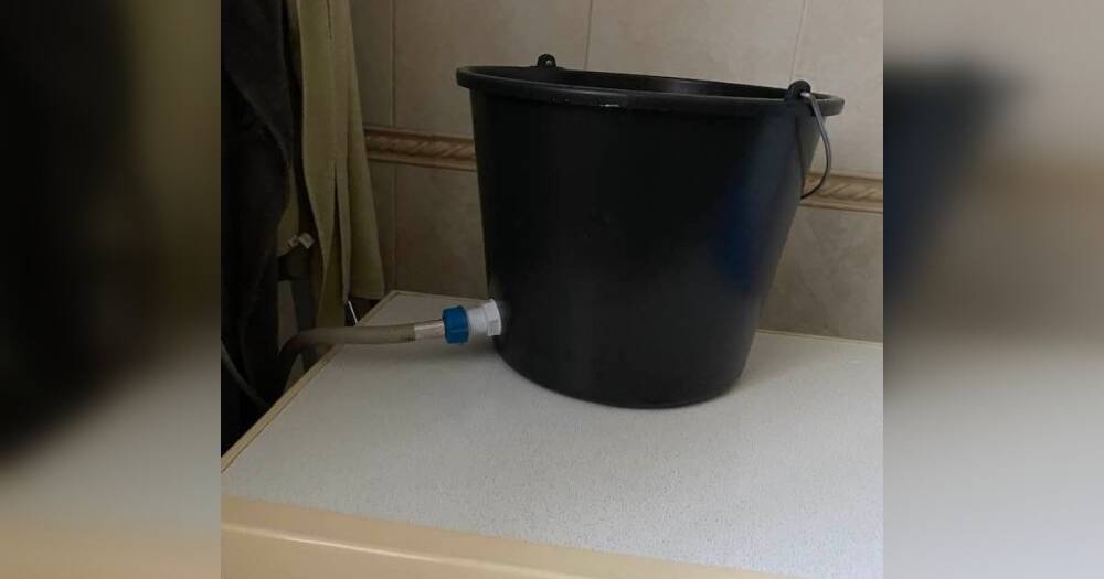 Николаевский блогер показал, как запустить стиральную машинку без воды (фото)
