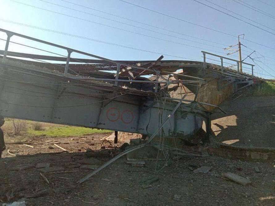 В Запорожской области уничтожен мост, который обеспечивал оккупантов оружием из Крыма