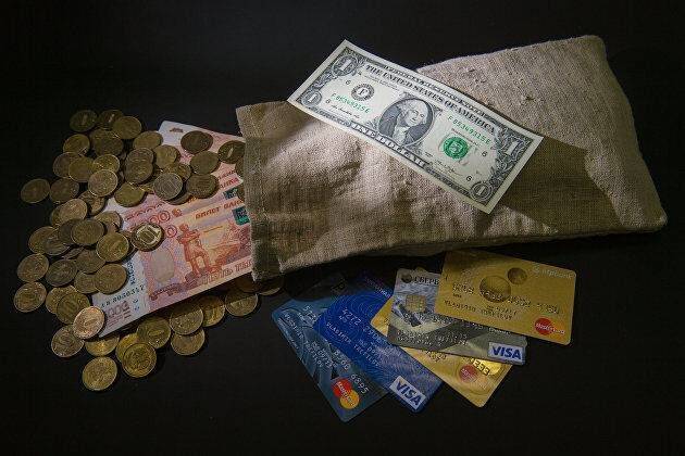 Курс доллара - 72,08 рубля, евро - 75,37 рубля