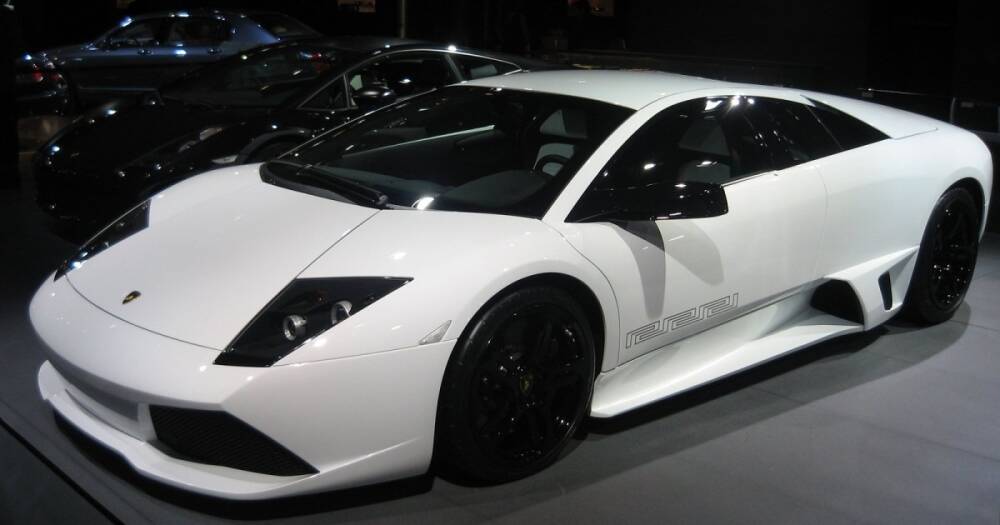 С аукциона продали уникальный Lamborghini от Versace: вырученные деньги передадут ВСУ