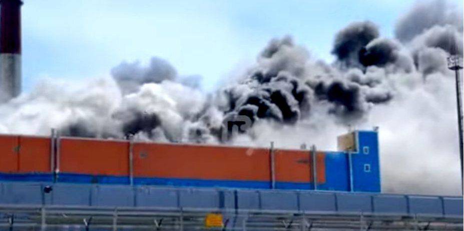Еще один «хлопок»: в РФ вспыхнул масштабный пожар на Сахалинской электростанции — видео