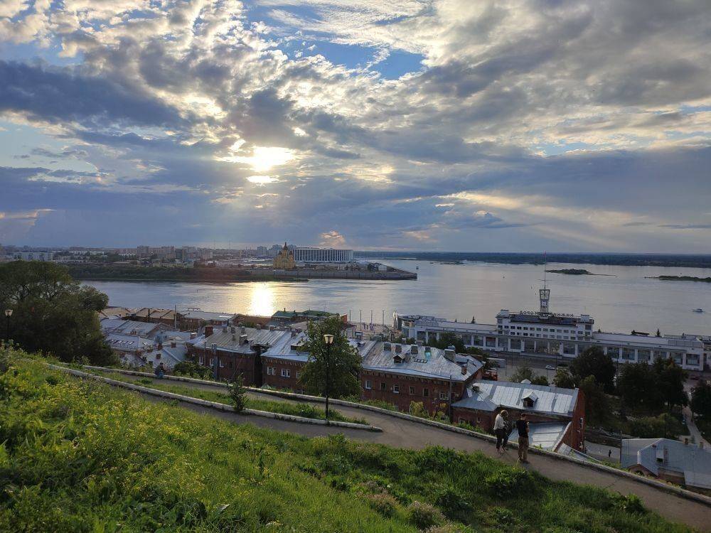 Эксперт: «За среднюю зарплату в Нижнем Новгороде можно купить несколько квадратных сантиметров площади»