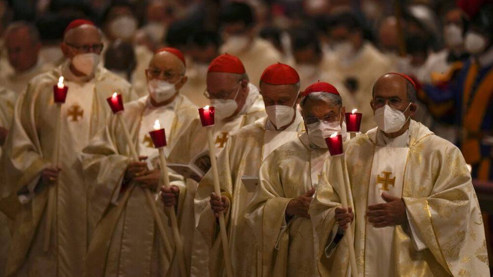 Ватикан усиливает борьбу с сексуальным насилием в лоне церкви