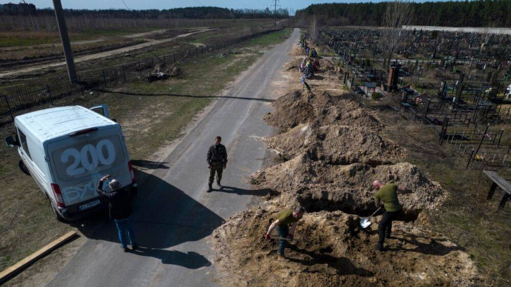 Полиция Киевской области обнаружила новое захоронение в Буче