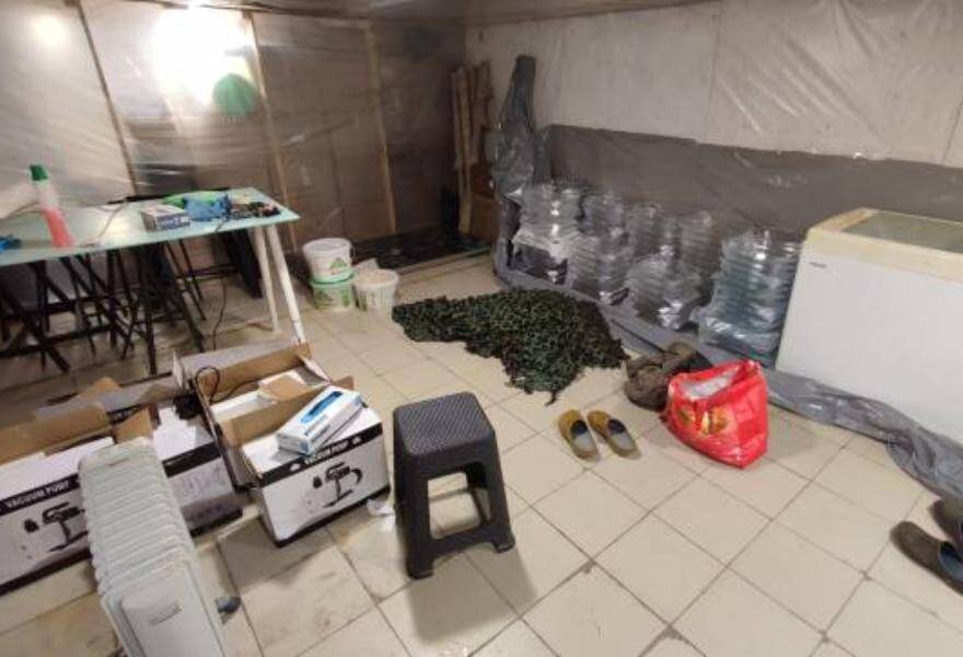 ФСБ пресекла канал сбыта наркотиков в Тверскую область из подпольной нарколаборатории в соседнем регионе