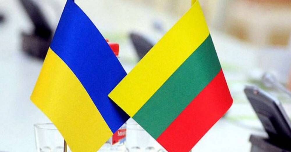 Снова первая в ЕС: Литва отзывает посла из РоссииС