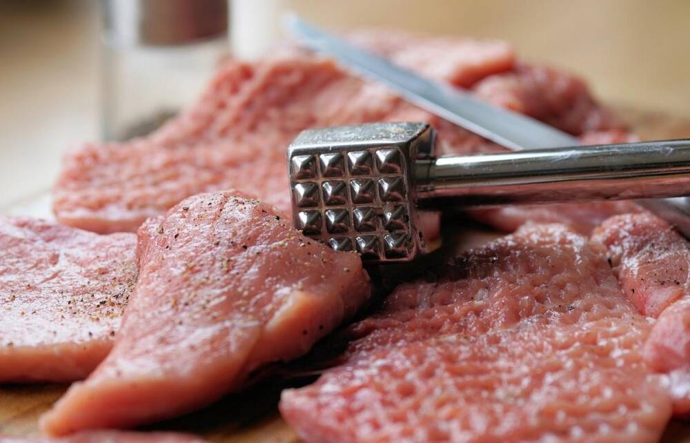 В Тверской области ИП оштрафовали за нарушения при хранении мясной продукции