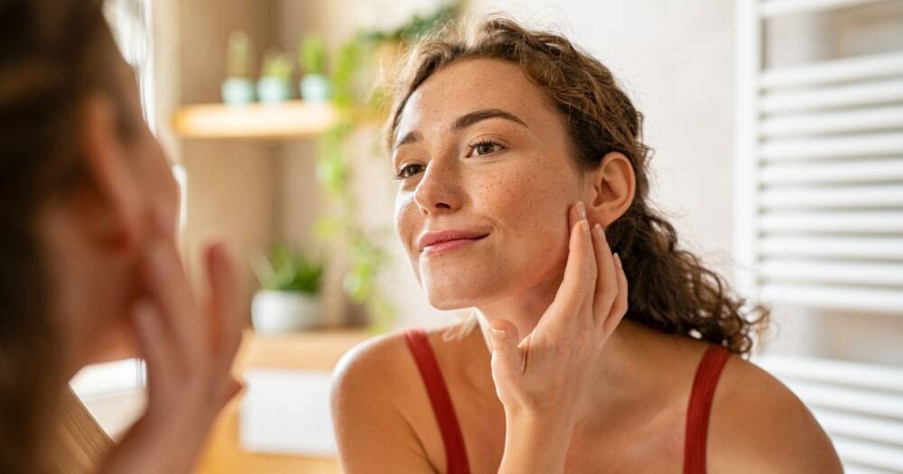 Когда косметолог недоступен. 3 способа улучшить кожу лица в домашних условиях