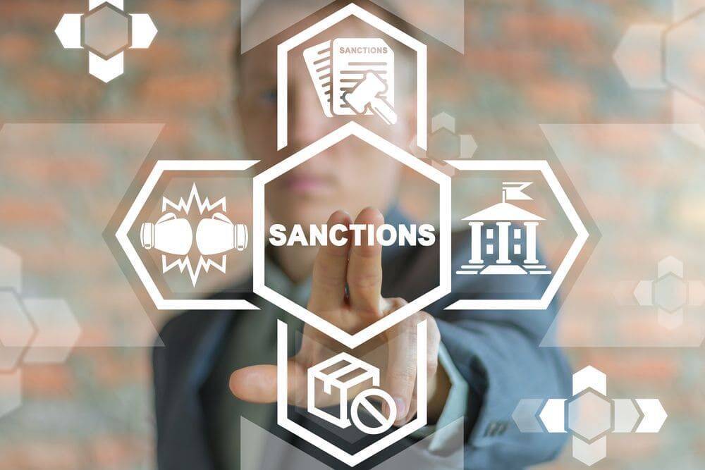 Под санкции ЕС могут попасть Греф, Дерипаска и Керимов