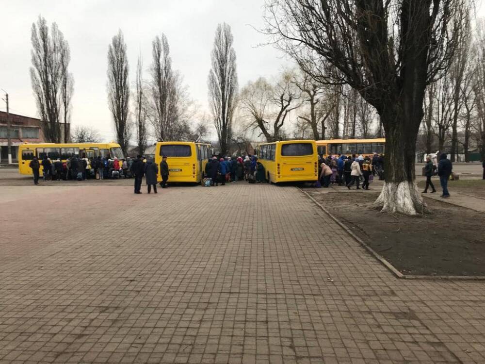 Сегодня из Луганщины эвакуировано еще 1200 человек