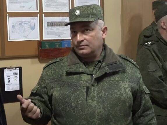 Российский генерал отдает приказы бомбить Харьковское направление в то время, когда в украинском Кременчуге живет его мать и родственники – журналист