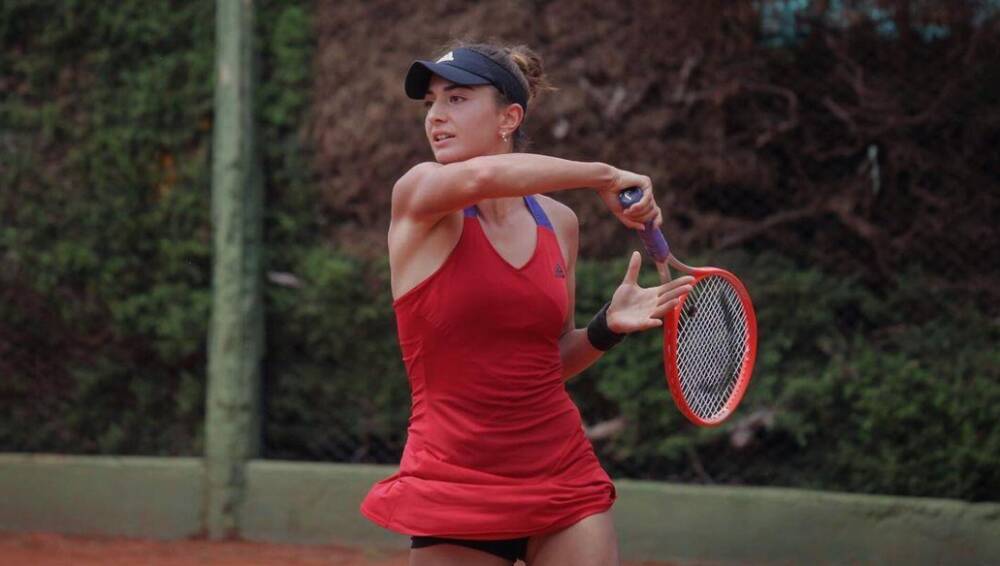 Российская теннисистка Аванесян вышла в четвертьфинал турнира в Боготе