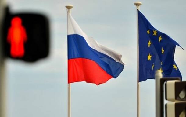 Страны Европы высылают более 300 дипломатов РФ
