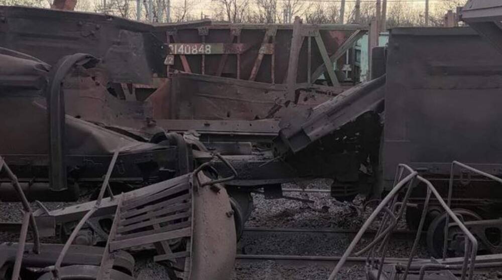Оккупанты нанесли авиаудар возле Барвенково: заблокированы эвакуационные поезда