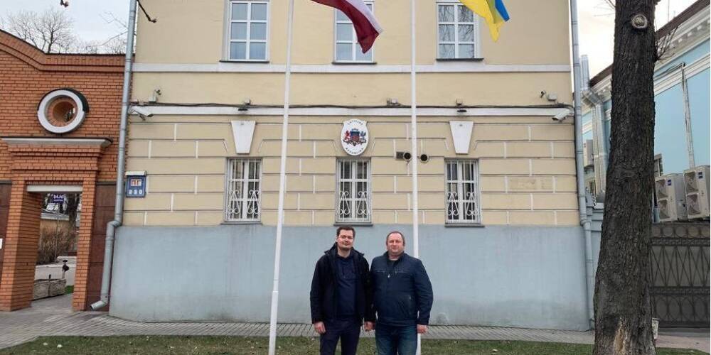 На очереди — посол. Латвийские дипломаты вернулись в Киев