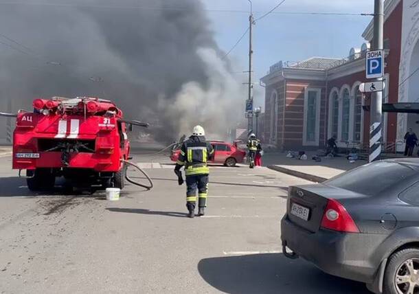 Ракетный обстрел вокзала в Краматорске. 39 человек погибли