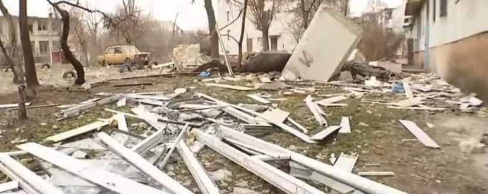 Оккупанты обстреляли Северодонецк: загорелся многоквартирный дом