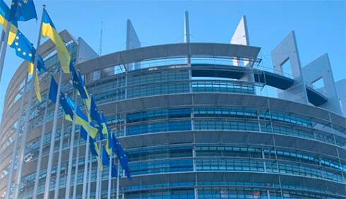 Энергоэмбарго, трибунал, оружие: Европарламент одобрил новые требования по войне РФ в Украине