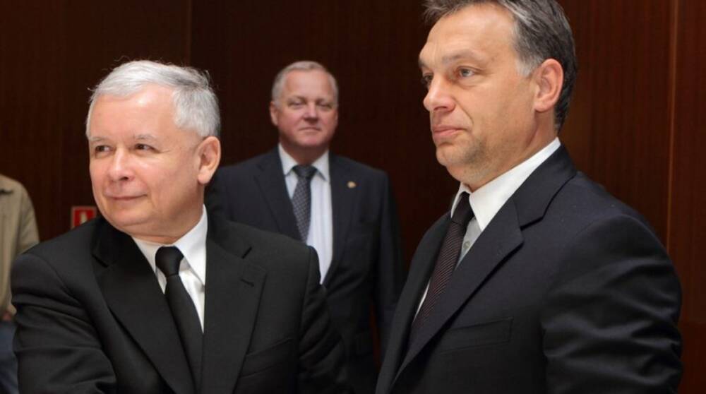 Польша замораживает сотрудничество с Венгрией из-за ее позиции по Украине — Качиньский
