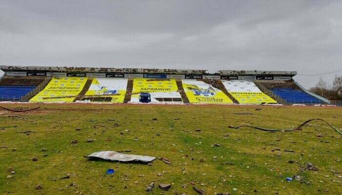 Представитель Десны Дорошко: Стадион имени Гагарина бомбили три ночи подряд, база клуба уничтожена полностью (фото)