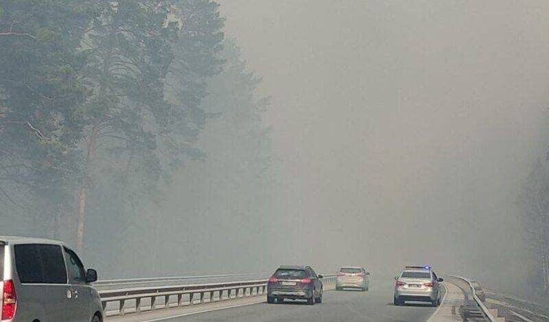 В Ярковском районе из-за пожара могут закрыть участок федеральной трассы