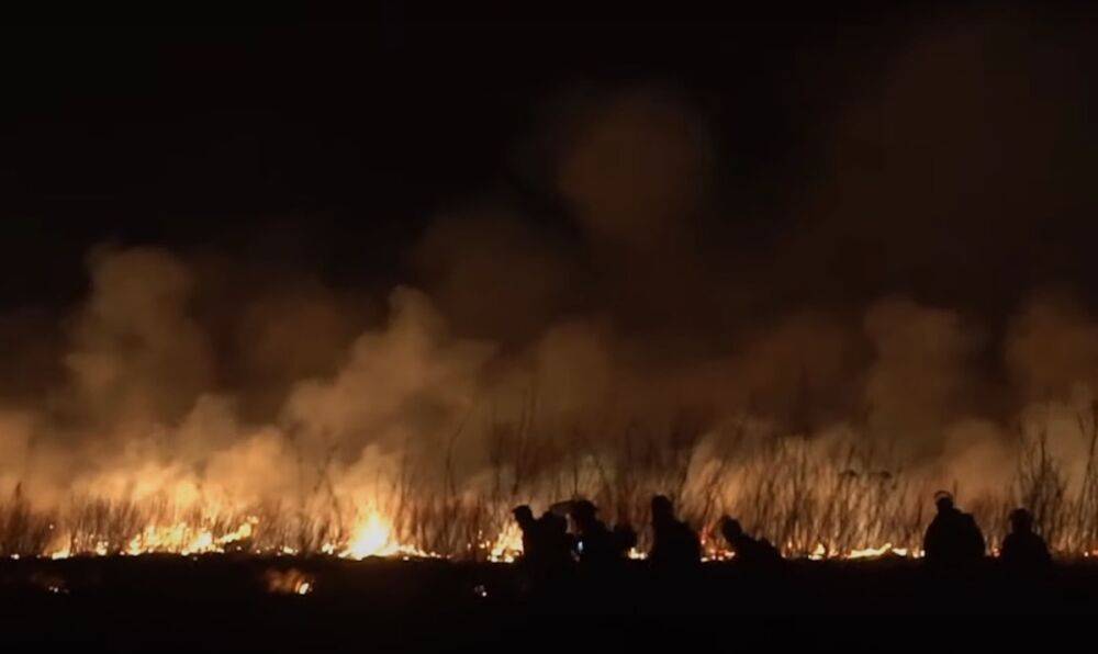 Это настоящий апокалипсис: Сибирь и Урал в огне – пламя стирает тысячи гекторов леса и поселений – видео