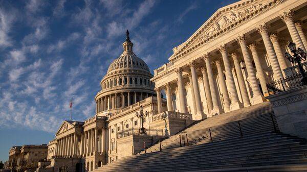 Палата представителей США одобрила почти $40 миллиардов помощи Украине
