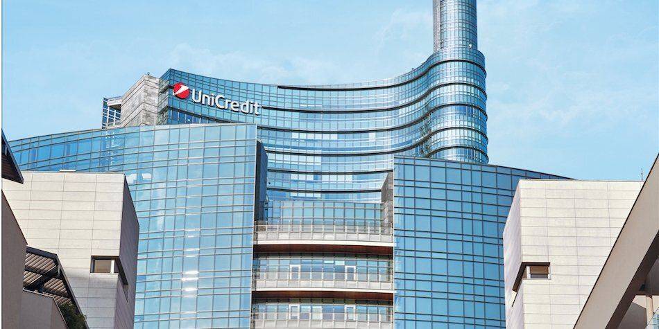 UniCredit начала переговоры о продаже российской «дочки»