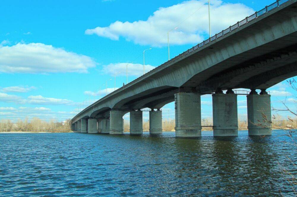 Пропагандисты рф запустили фейк о мосте через Днепр: вопиющие подробности