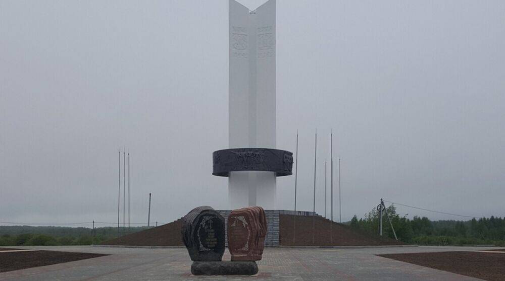 В Черниговской области демонтируют памятник, посвященный «дружбе народов»