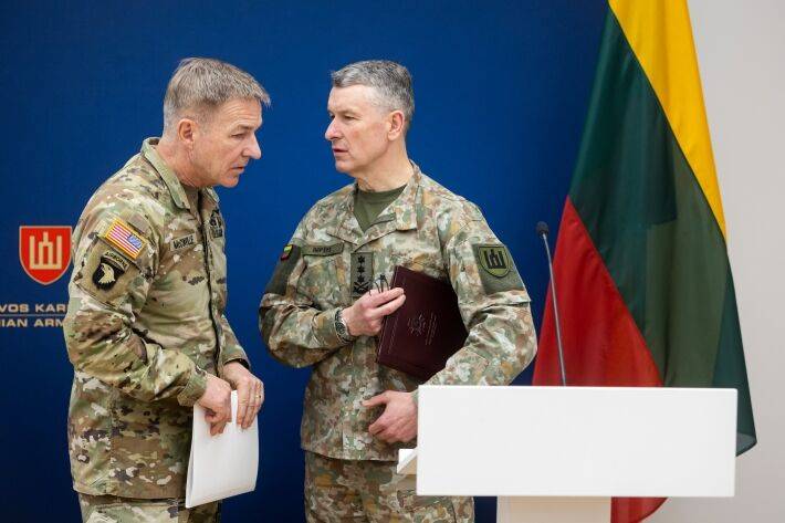 Главком ВС: отправка саперов Литвы в Украину может быть расценена как вовлечение в войну