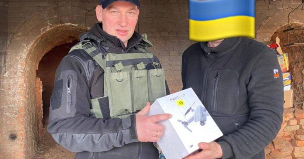 Волонтерский штаб "Украинская команда" передал коптер военным и медицинское оборудование в госпитали, — Палатный